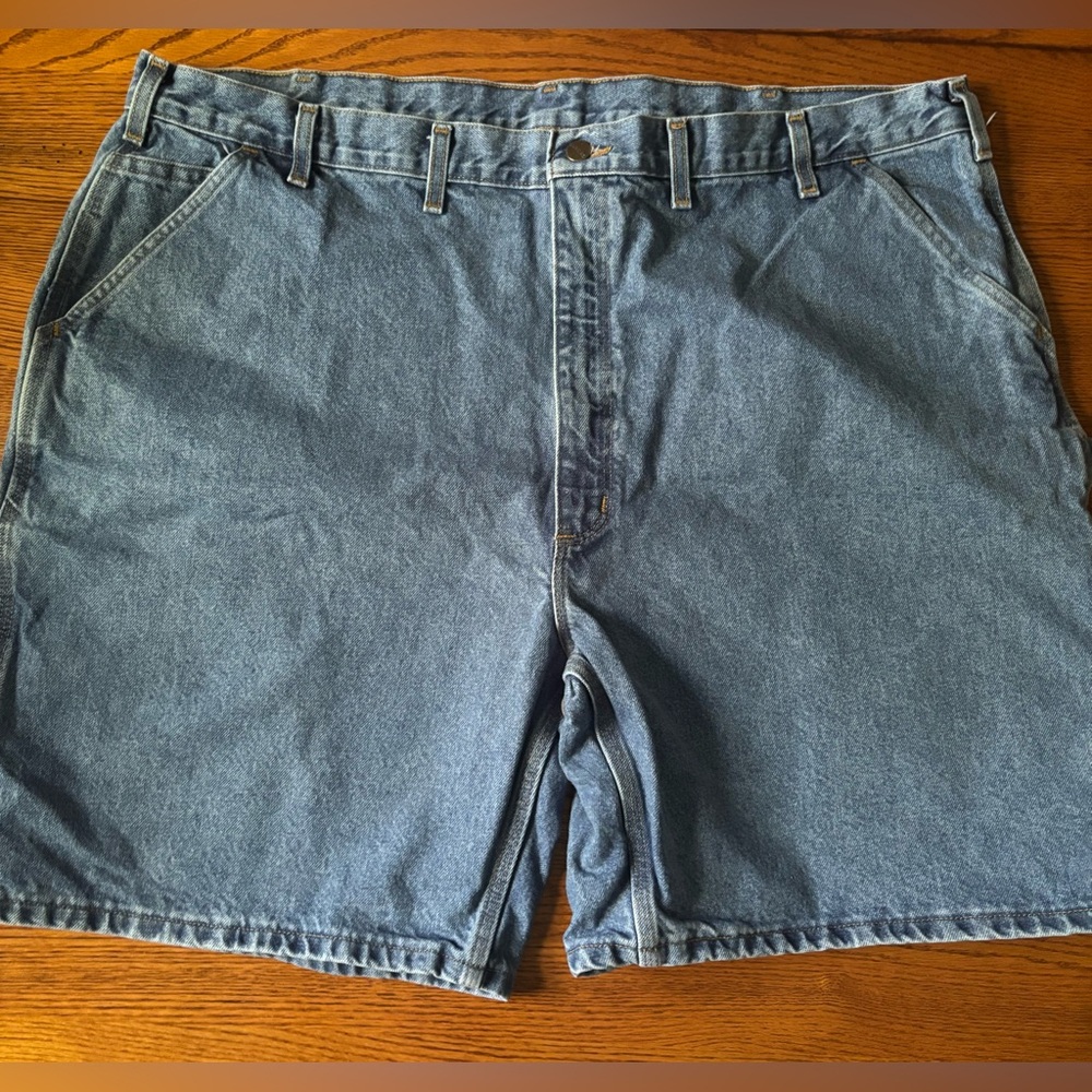 Men’s Carhartt Men's Classic Blue Jean Shorts, size 48 waist. Excellent